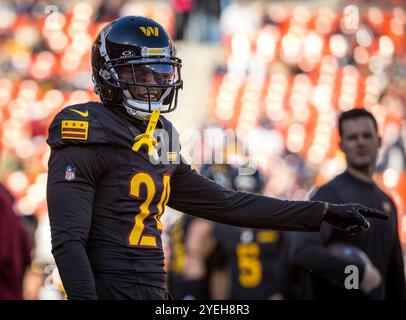 Landover, Maryland, Stati Uniti. 27 ottobre 2024. Il cornerback dei Washington Commanders Michael Davis (24) prima della partita tra Chicago Bears e Washington Commanders giocata a Landover, Maryland. Cory Royster/Cal Sport Media/Alamy Live News Foto Stock
