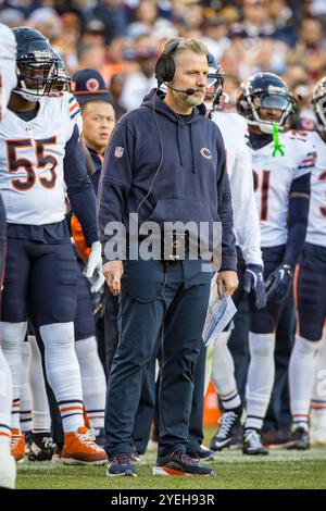Landover, Maryland, Stati Uniti. 27 ottobre 2024. L'allenatore dei Chicago Bears Matt Eberflus durante la partita tra Chicago Bears e Washington Commanders giocata a Landover, Maryland. Cory Royster/Cal Sport Media/Alamy Live News Foto Stock