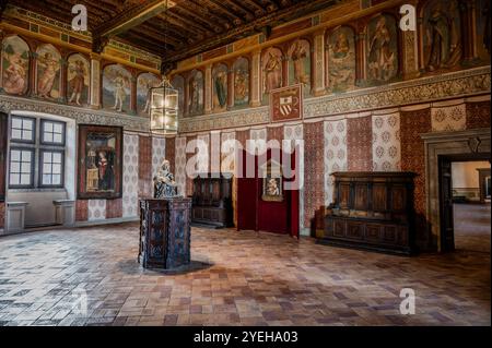 Si trova nel comune di Bracciano e risale al XV secolo. Composto da tre cerchi di mura esterne, ha cinque torri, sopra Foto Stock