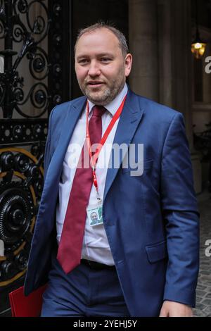 Londra, Regno Unito. 30 ottobre 2024. Ian Murray, Segretario di Stato per la Scozia, deputato Edimburgo Sud. I ministri partecipano a una riunione del gabinetto di governo a Downing Street il giorno del budget autunnale, Londra, Regno Unito Foto Stock