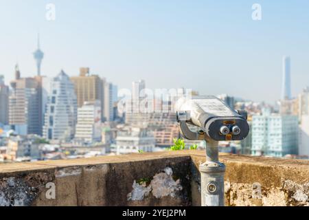 Vecchio osservatore della torre alla piattaforma di osservazione di Macao Foto Stock