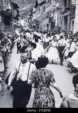 Fiesta Mayor de Esterri d'Àneu, 1956. Museu Català de les Arts i Tradicions Populars. Foto Stock