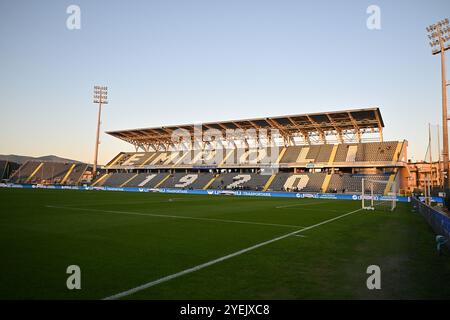 Empoli, Italia. 30 ottobre 2024. Stadio Carlo Castellani, Empoli, Italia - Una vista generale dello stadio Carlo Castellani che mostra lo stand principale durante la partita di calcio EniLive di serie A, Empoli vs Internazionale Milan, 30 ottobre 2024 (foto di Roberto Ramaccia/Sipa USA) crediti: SIPA USA/Alamy Live News Foto Stock