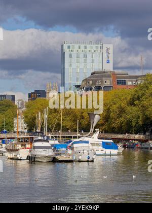 Radisson Blu Hotel, Harbourside, Bristol, Inghilterra, Regno Unito, GB. Foto Stock