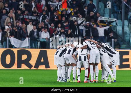 Torino, Italia. 30 ottobre 2024. Giocatori della Juventus FC visti durante la partita di calcio di serie A 2024/25 tra Juventus FC e Parma calcio 1913 allo stadio Allianz. Punteggio finale; Juventus 2 : 2 Parma. Credito: SOPA Images Limited/Alamy Live News Foto Stock