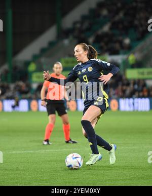 Martedì 29 ottobre UEFA WomenÕs Campionato europeo Play-off Scozia contro Ungheria Easter Road Stadium, Edimburgo. Scotlands Striker Caroline Weir Foto Stock