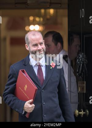 Jonathan Reynolds deputato - Segretario di Stato per le imprese e il commercio e Presidente del Consiglio di commercio - lascia Downing Street dopo una riunione di gabinetto Foto Stock