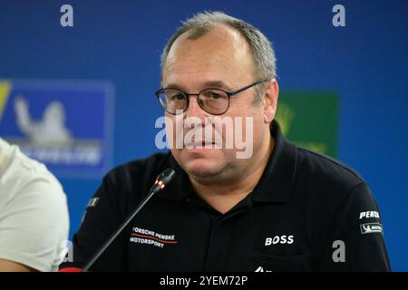 Sakhir, Bahrein. 31 ottobre 2024. Porsche Penske Motorsport Hypercar, Urs Kuratle - Direttore di Factory Racing durante la conferenza stampa. Ahmad al Shehab/Alamy Live News. Foto Stock