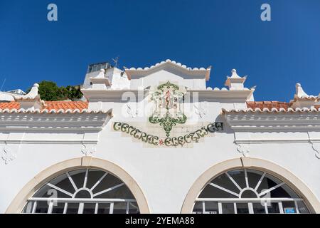 Portogallo, regione dell'Algarve, Albufeira, Galeria de Arte Pintor Samora Barros (Galleria d'Arte, dettaglio facciata) Foto Stock