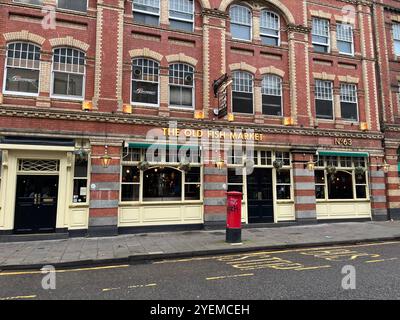 L'Old Fish Market Pub, parte della catena Fuller's Pub. Baldwin Street, Bristol, Inghilterra, Regno Unito. 29 ottobre 2024. Foto Stock