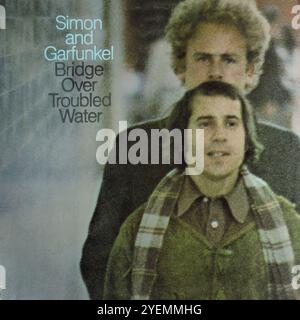 Simon e Garfunkel Bridge Over Troubled Water - copertina originale in vinile Foto Stock