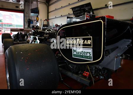 Scarperia, Italia - 12 ottobre 2024: Dettaglio della Lotus 77 dell'anno 1976 ex Gunnar Nilsson in box durante le prove libere al circuito del Mugello. Foto Stock