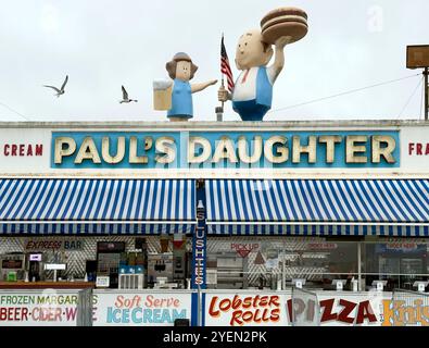 Paul's Daughter Restaurant sul lungomare di Coney Island, Brooklyn, New York Foto Stock