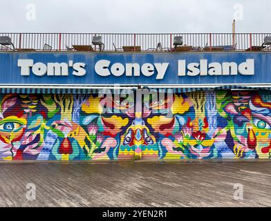 Ristorante Tom's Coney Island sul lungomare di Coney Island, Brooklyn, New York Foto Stock