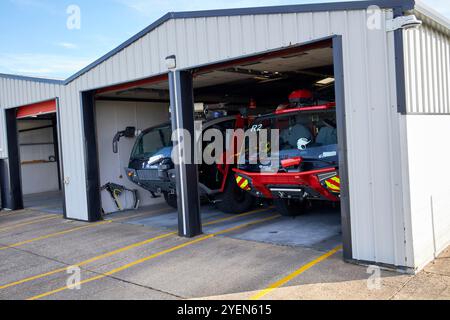 camion dei pompieri rosenbauer della caserma dei vigili del fuoco dell'aeroporto di donegal, contea di donegal, repubblica d'irlanda Foto Stock