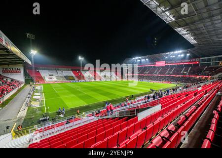 Bosuilstadion, nella foto prima di una partita di calcio tra Anversa FC e KMSK Deinze durante il secondo round della stagione 2024-2025 della Croky Cup, giovedì 31 ottobre 2024 ad Anversa, Belgio. Crediti: Sportpix/Alamy Live News Foto Stock