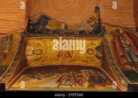 Mosaici della chiesa di Chora, nota anche come moschea Kariye. Istanbul Turchia - 8.17.2024 Foto Stock