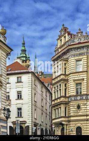 Strada nella città vecchia di Praga, repubblica Ceca Foto Stock