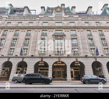 Ritz hotel, ristorante e club (ispirato a Cesar Ritz, progettato da Mewes & Davis), Londra, Inghilterra. Foto Stock