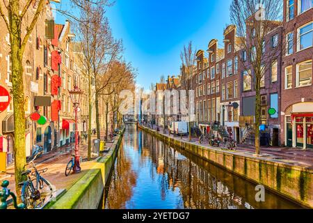 Splendida Amsterdam all'inizio della primavera. Foto Stock