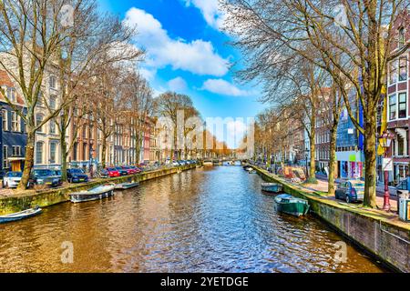 Splendida Amsterdam all'inizio della primavera. Foto Stock