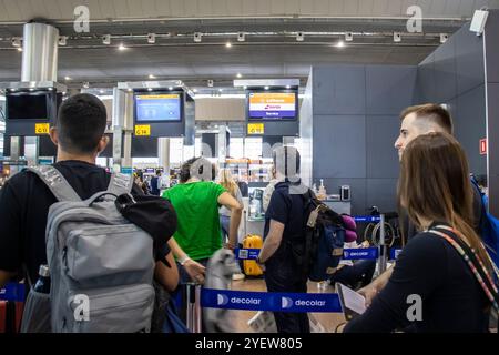 Guarulhos, SP, Brasile, 8 gennaio 2023. Banco check-in Lufthansa e Swiss Air Lines presso l'Aeroporto Internazionale di São Paulo, GRU Airport, in città Foto Stock