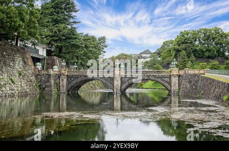 Il ponte Nijubashi nel Palazzo Imperiale, Tokyo, Giappone, il 10 ottobre 2024 Foto Stock