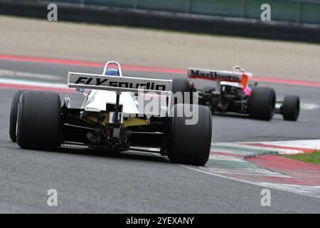 Scarperia, Italia - 12 ottobre 2024: Williams FW08 dell'anno 1982 ex Keke Rosberg guida di Unknown in azione durante la sessione di prove sul circuito del Mugello Foto Stock