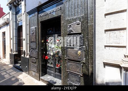 Buenos Aires, Argentina - gian31, 2024 - la tomba di Maria Eva Duarte de Peron, meglio conosciuta come evita Peron al Cimitero la Recoleta (spagnolo: Cementerio Foto Stock