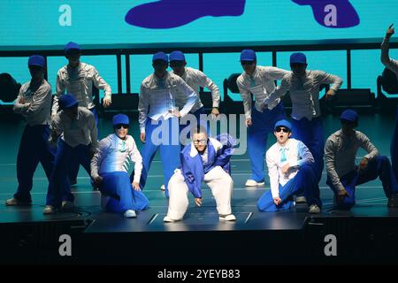 Taiwan, Cina. 2 novembre 2024. Il cantante Andy Lau si esibisce alla Taipei Arena durante la prima tappa del suo tour ''Today Is the Day'' a Taipei, provincia di Taiwan, Cina, il 1° novembre 2024. (Foto di Costfoto/NurPhoto) credito: NurPhoto SRL/Alamy Live News Foto Stock