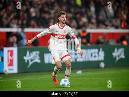 Leverkusen, Germania. 1 novembre 2024. Atakan KARAZOR (S) azione, calcio 1. Bundesliga, 9.Matchday, Bayer 04 Leverkusen (LEV) - VfB Stuttgart (S) 0:0, on 01.10.2024 a Leverkusen/Germania. #Le normative DFL vietano qualsiasi uso di fotografie come sequenze di immagini e/o quasi-video # credito: dpa/Alamy Live News Foto Stock