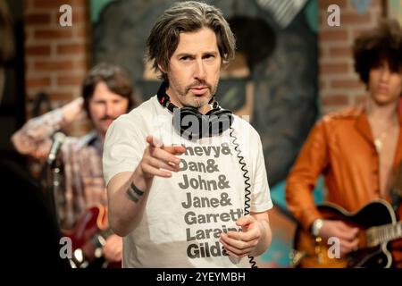 JASON REITMAN in SATURDAY NIGHT (2024), diretto da JASON REITMAN. Credito: FOTO/album SONY Foto Stock