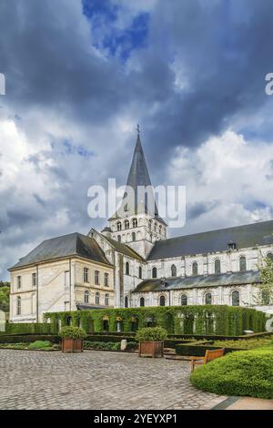 L'abbazia di Saint-Georges de Boscherville è un'ex abbazia benedettina situata a Seine-Maritime, in Francia, in Europa Foto Stock