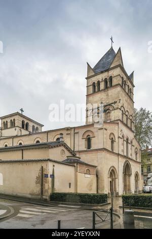 La Basilica di Saint-Martin d'Ainay è una chiesa romanica situata nel centro storico di Lione, Francia, Europa Foto Stock