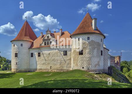 Parte restaurata del castello di Bauska, Lettonia, Europa Foto Stock