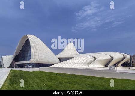 L'Heydar Aliyev Center sta costruendo un complesso a Baku, Azerbaigian, Asia Foto Stock