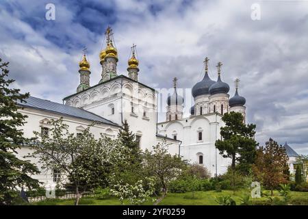 Templi del monastero Makariev Zheltovodsk, Russia, Europa Foto Stock