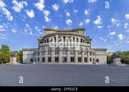 Teatro accademico nazionale armeno dell'Opera e del Balletto, Erevan, Armenia, Asia Foto Stock