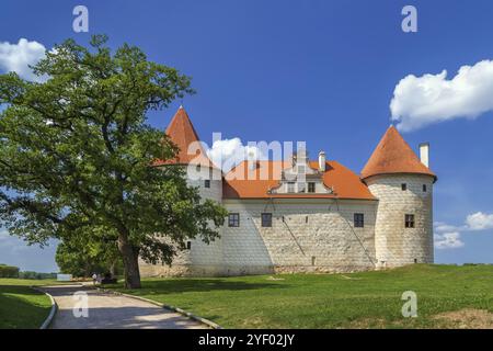 Parte restaurata del castello di Bauska, Lettonia, Europa Foto Stock