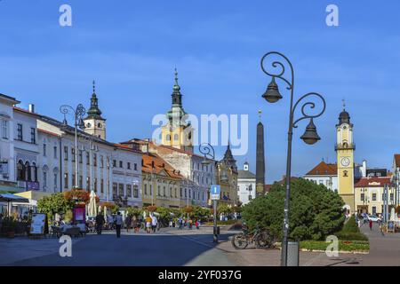 Piazza Nazionale Slovacca della rivolta o Piazza SNP è la piazza principale di Banska Bystrica, Slovacchia, Europa Foto Stock
