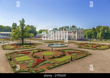 Il Palazzo Kadriorg è un palazzo barocco petrino costruito per Caterina i di Russia da Pietro il grande a Tallinn, Estonia, Europa Foto Stock