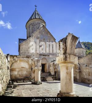 Haghartsin è un monastero del 13th secolo situato vicino alla città di Dilijan in Armenia. Chiesa di Sant'Astvatsatsin Foto Stock
