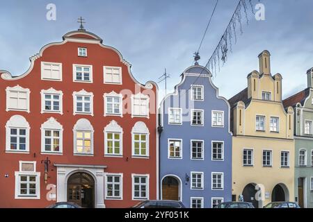 Case storiche su Neustadt Street a Landshut, Germania, Europa Foto Stock