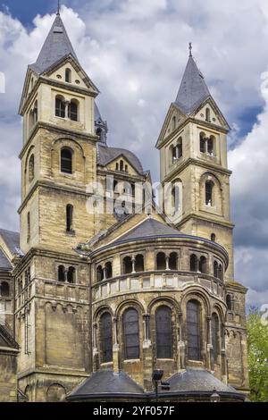 Munsterkerk (Munster) è un'antica chiesa della Madonna del XIII secolo a Roermond, nei Paesi Bassi Foto Stock