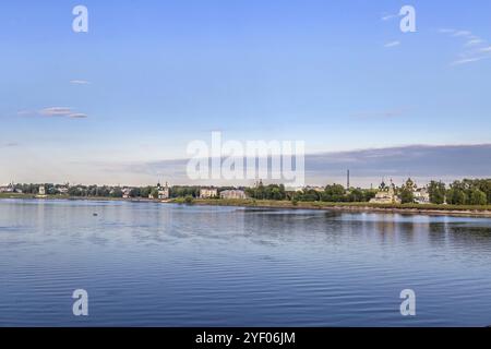 Vista di Uglich dal fiume Volga, Russia, Europa Foto Stock