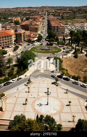 Avenida Buenos Aires vista dalla Catedral de la Encarnación de Guadix (Cattedrale dell'Incarnazione), Guadix, Spagna Foto Stock