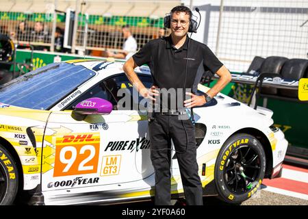 RAEDER Nicolas, direttore della Manthey Racing, ritratto durante le 8 ore 2024 di Bahrain. , . FIA World Endurance Championship, dal 31 ottobre al 2 novembre 2024 sul circuito Internazionale del Bahrain a Sakhir, Bahrain - foto Julien Delfosse/DPPI Credit: DPPI Media/Alamy Live News Foto Stock