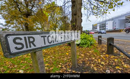 Deepdale, Preston, Regno Unito. 2 novembre 2024. EFL Championship Football, Preston North End contro Bristol City; cartello stradale Sir Tom Finney Way, fuori dal Deepdale Stadium credito: Action Plus Sports/Alamy Live News Foto Stock