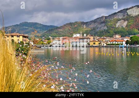 Lago di Sarnico Iseo, Lombardia in Italia Foto Stock