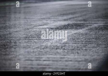 Pista, pista, pioggia, pluie, durante la Formula 1 grande Premio de Sao Paulo 2024, 21° round del Campionato del mondo di Formula 1 2024 dal 1° al 3 novembre 2024 sul circuito Interlagos, a San Paolo, Brasile Foto Stock